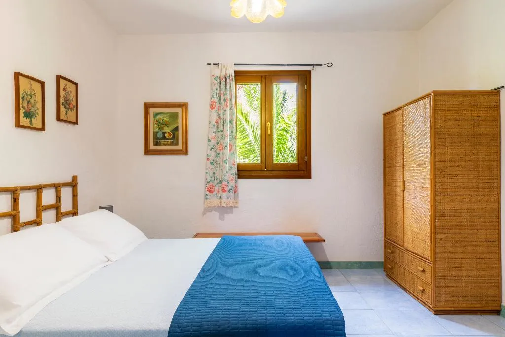 APARTMENT CAPACITY 4 Room, Appartamenti Tiffany, Olbia