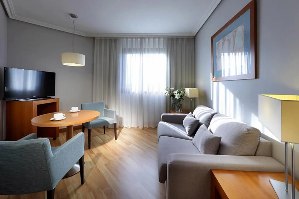 JUNIOR SUITE STANDARD Room, Exe Getafe, Madrid