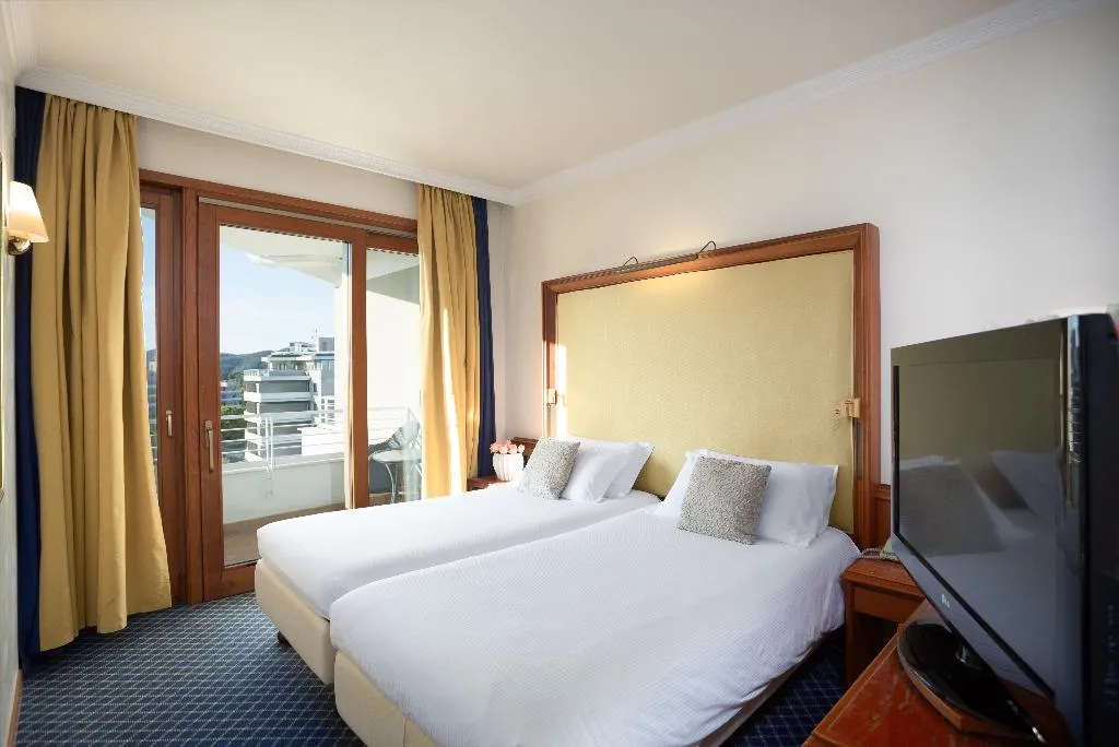 JUNIOR SUITE CAPACITY 4 Room, Galzignano Resort Terme & Golf - Hotel Splendid, Venice