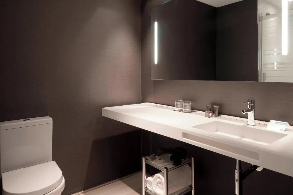 DOUBLE KING SIZE BED Room, AC Sant Cugat, Barcelona