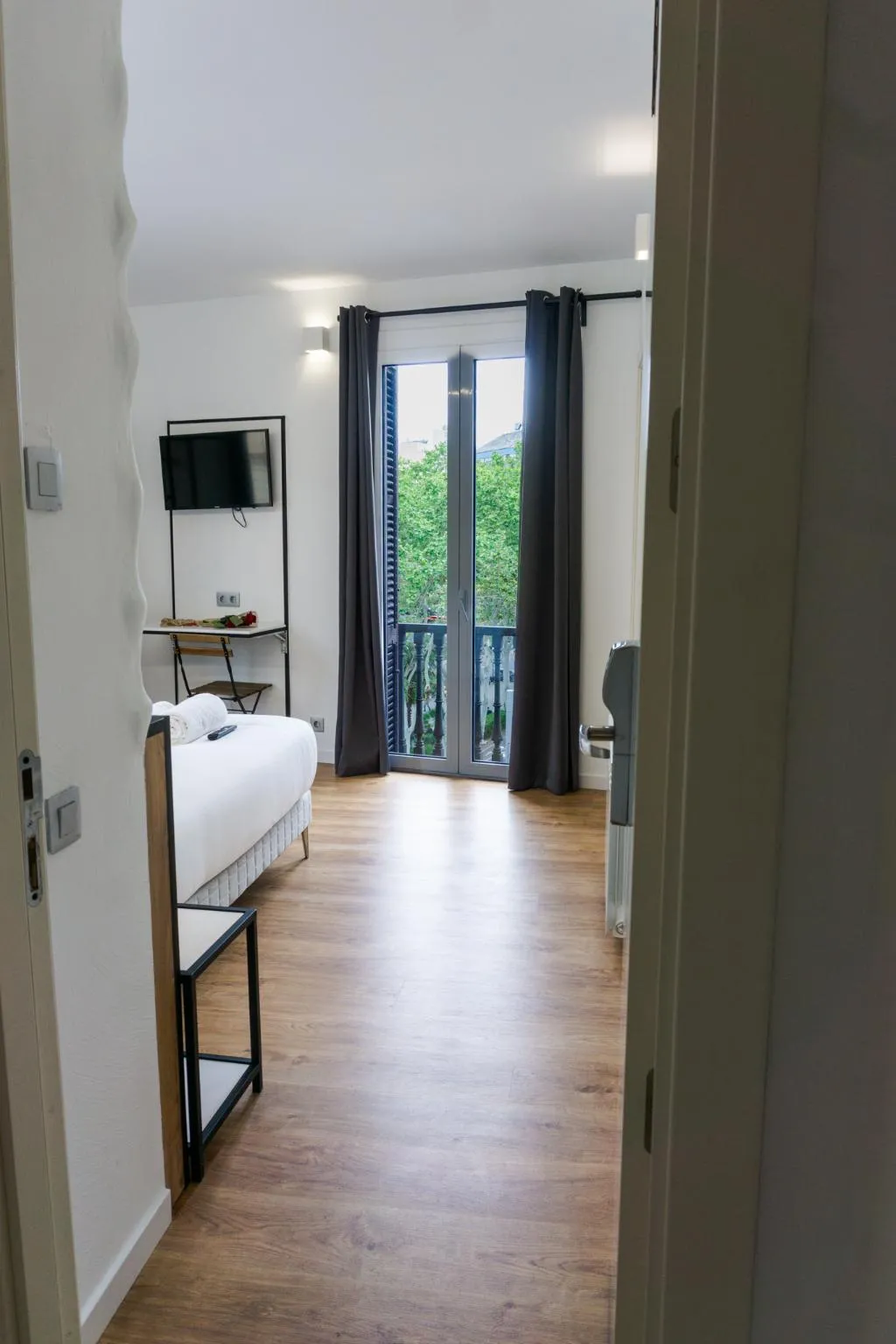 TWIN SUPERIOR WITH VIEWS Room, Fontanella Green House, Barcelona