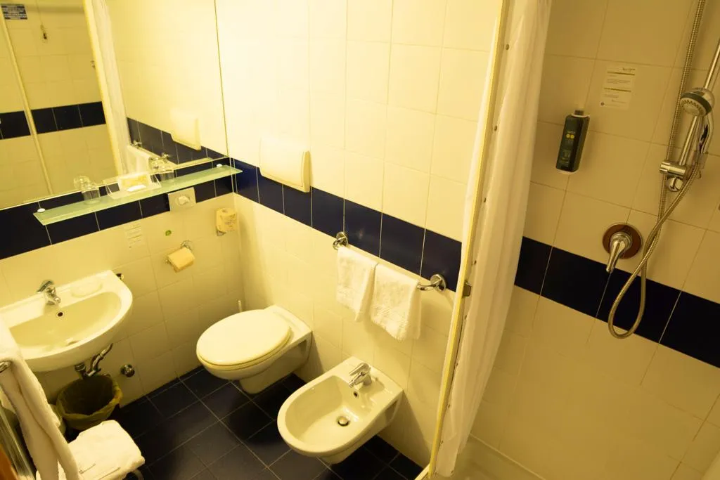 DOUBLE STANDARD Room, Eco Hotel Milano & Bioriso Restaurant, Milan