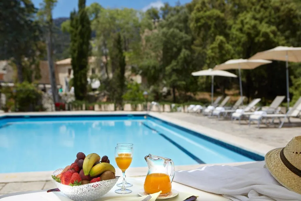 Pool, L´Hermitage, Majorca