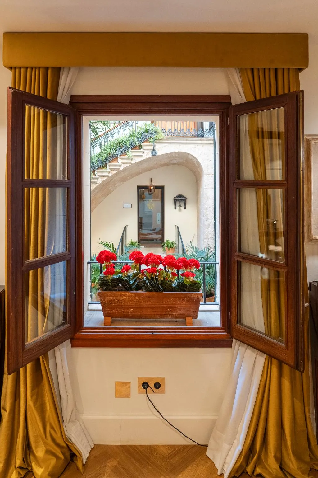 JUNIOR SUITE STANDARD Room, Palacio ca sa Galesa, Majorca