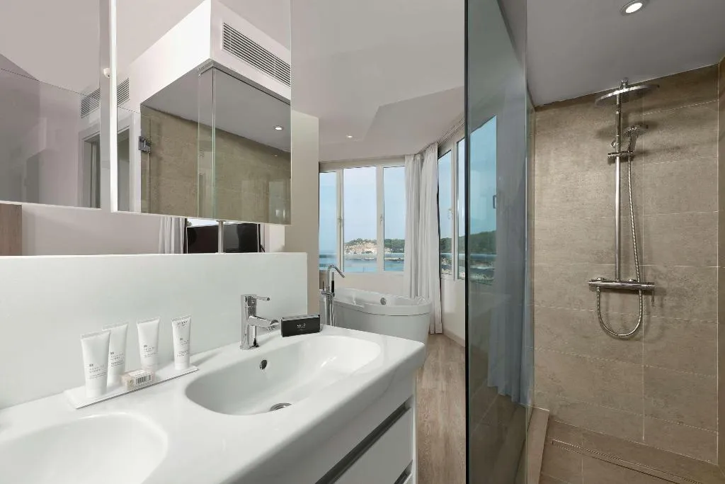 Room, Meliá Cala Galdana, Menorca