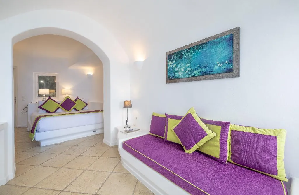 SUITE STANDARD Room, Above Blue Suites, Santorini