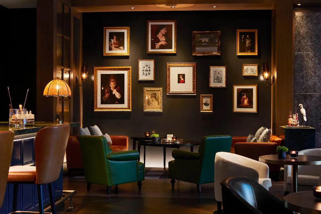 Bar, Rosewood Villa Magna, Madrid