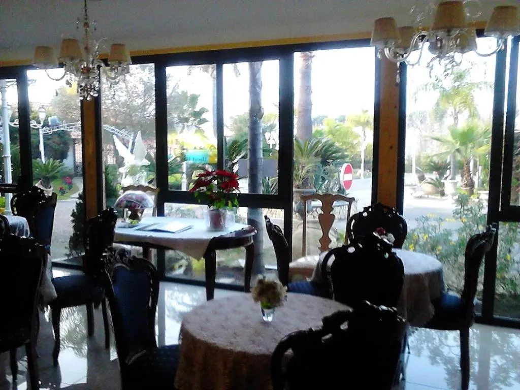 Restaurant, Hotel Happy Days, Naples