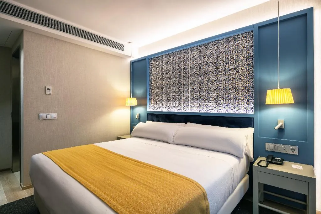 Room, Catalonia Porto, Porto