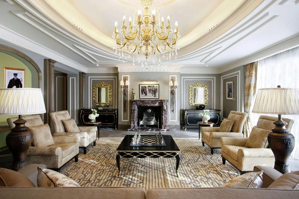 SUITE STANDARD Room, Al Habtoor Palace, Dubai