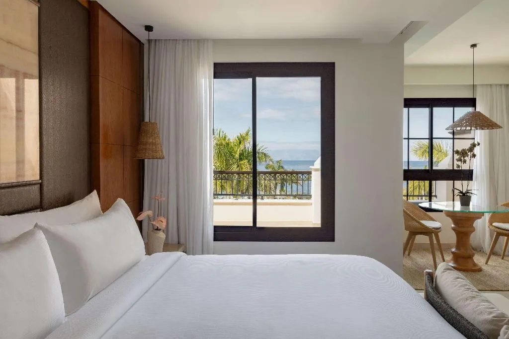 Double or Twin DELUXE SEA VIEW Room, Gran Melia Palacio de Isora, Tenerife