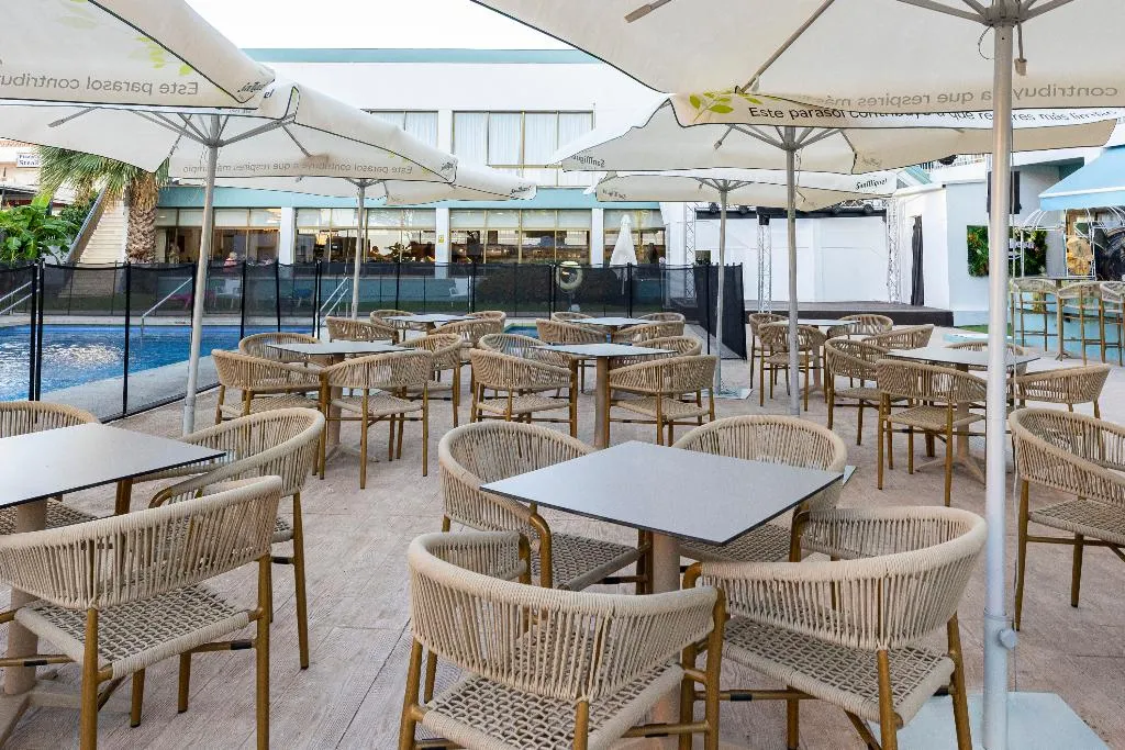 Terrace, MedPlaya Hotel Alba Beach, Costa Del Sol