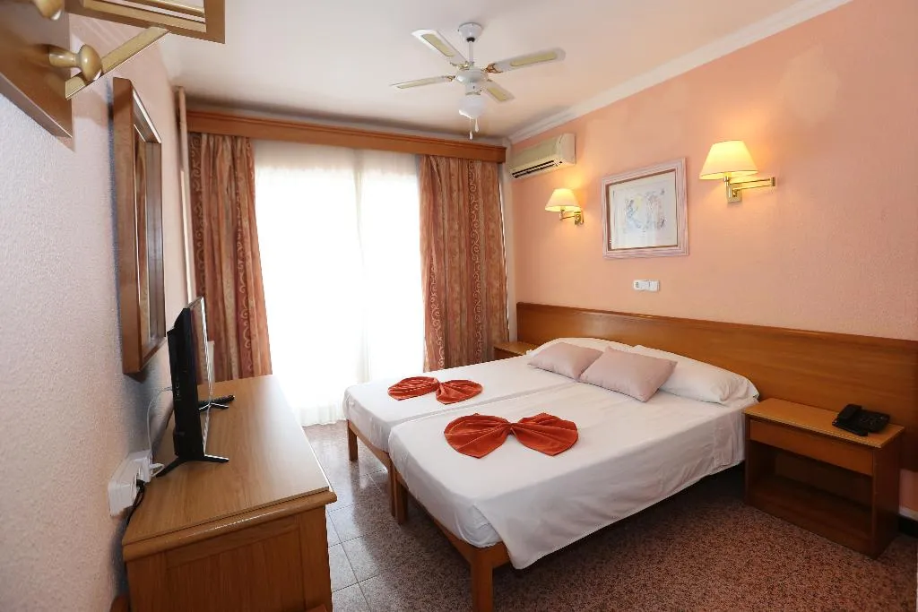 Double or Twin STANDARD Room, Manaus, Majorca