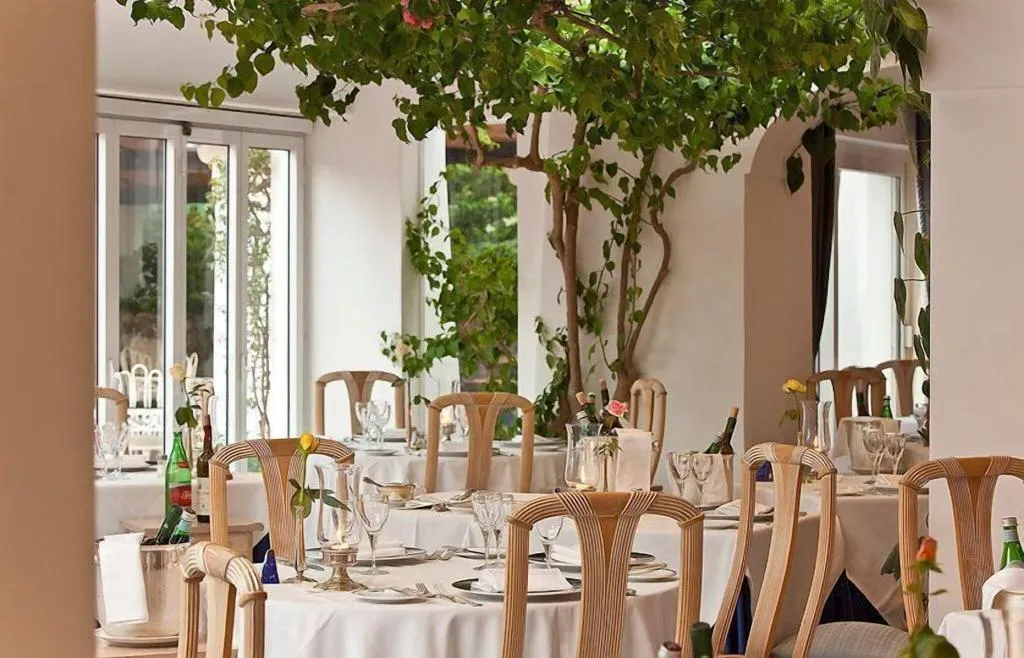 Restaurant, Grand Hotel il Moresco, Naples