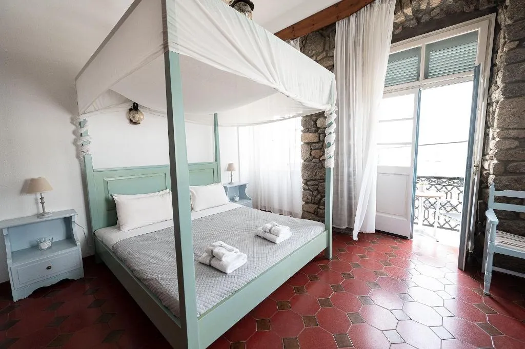 Room, Dionysos Poros, Kalamata