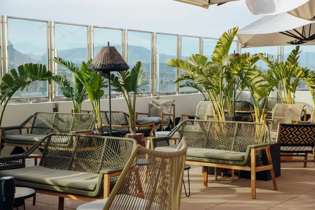 Terrace, Medplaya Hotel Flamingo Oasis, Costa Blanca