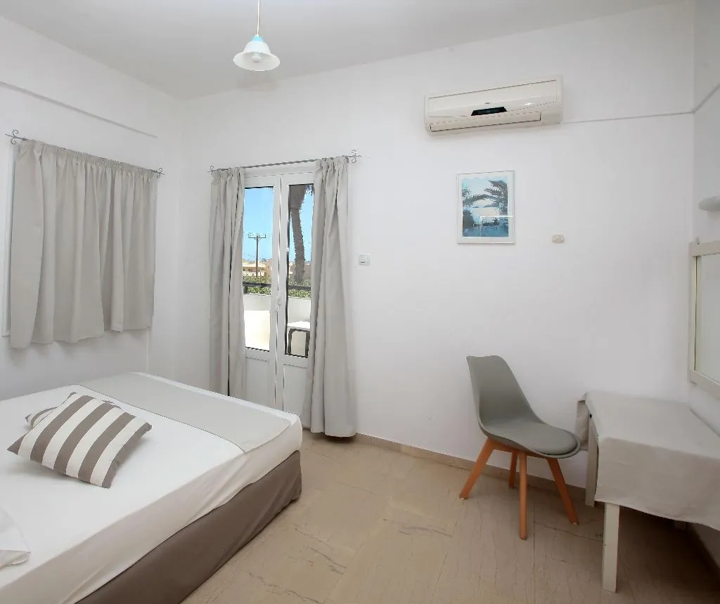 APARTMENT SUPERIOR CAPACITY 4 Room, Iraklis, Crete