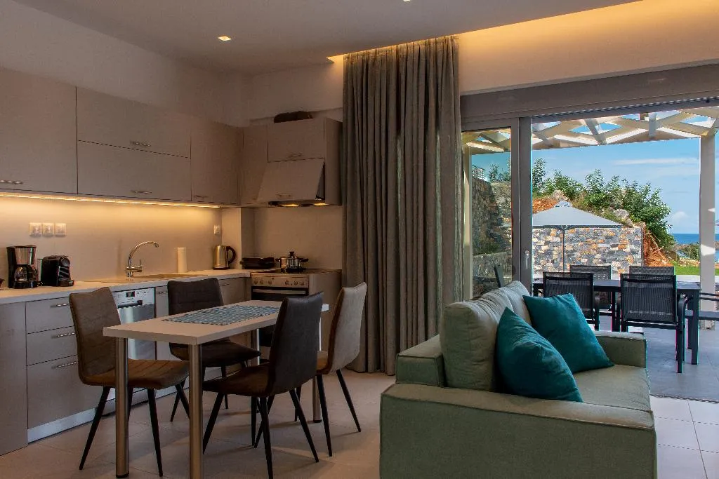 VILLA DELUXE Room, Aquamarine Villas, Crete
