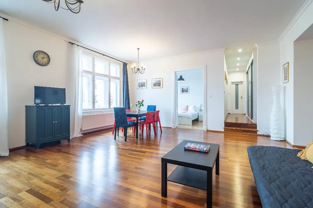 APARTMENT WITH BALCONY WITH VIEWS Room, Royal Road Residence, Prague
