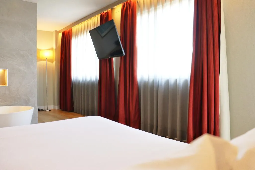 JUNIOR SUITE CAPACITY 2 Room, Eurohotel Diagonal Port, Barcelona