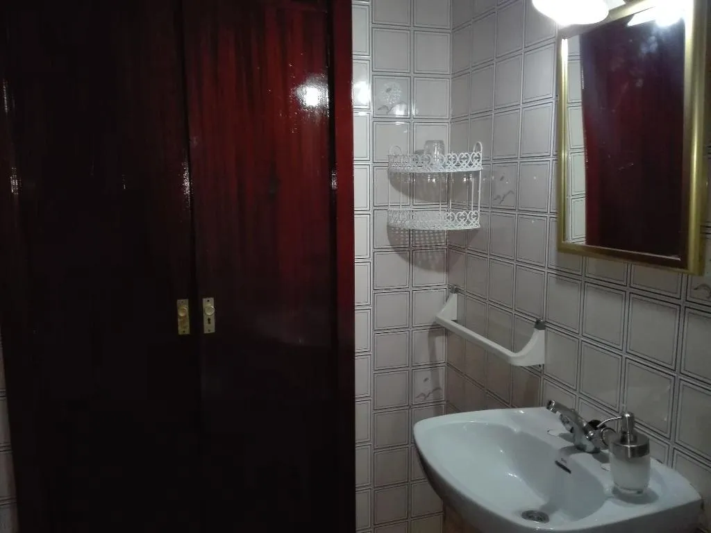 Room, Pensión Javier, Seville