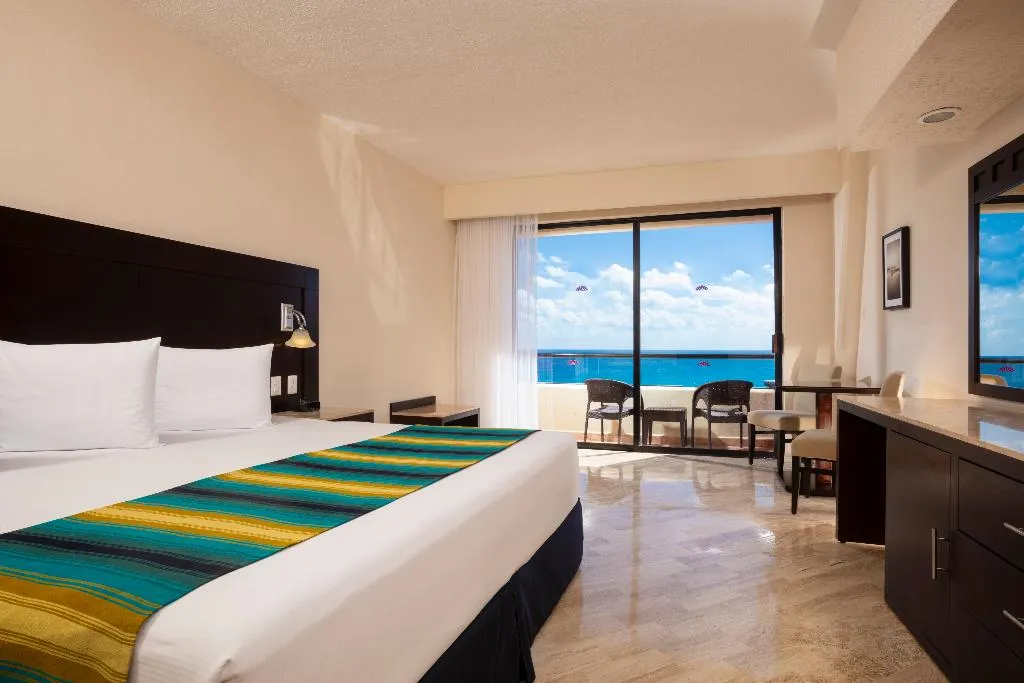 Room STANDARD Room, Crown Paradise Club Cancun All Inclusive, Cancun Area