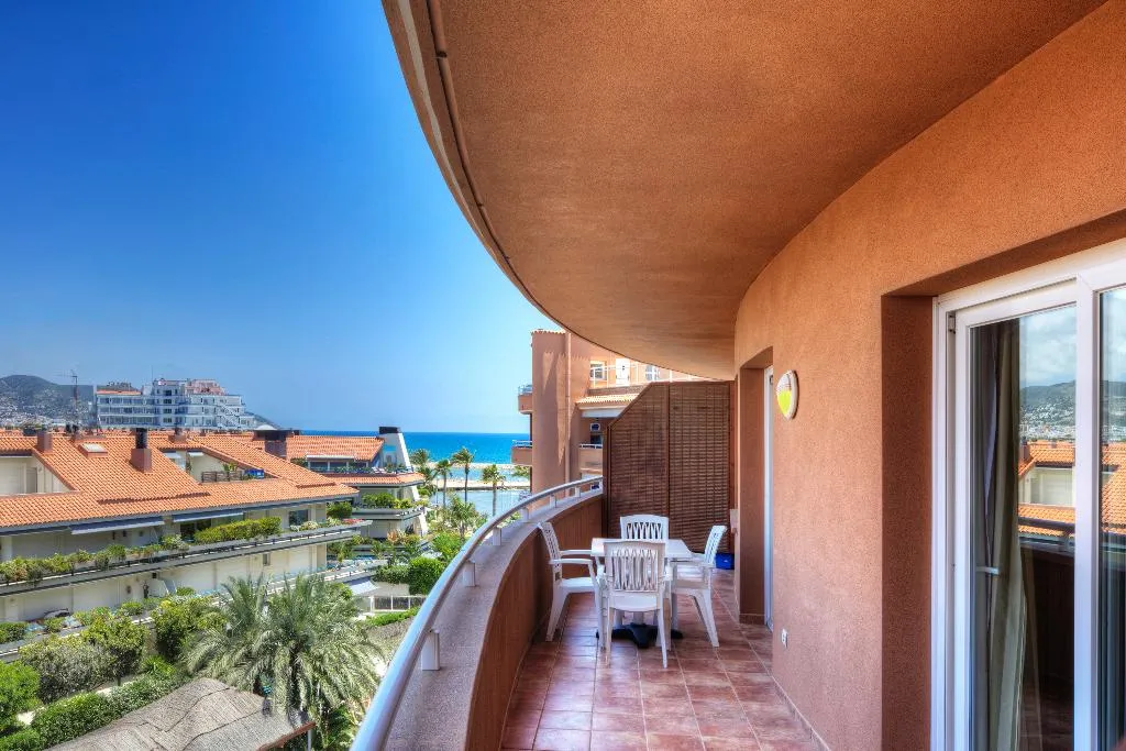 APARTMENT STANDARD Room, Hotel Sunway Playa Golf & Spa, Sitges, Costa Brava