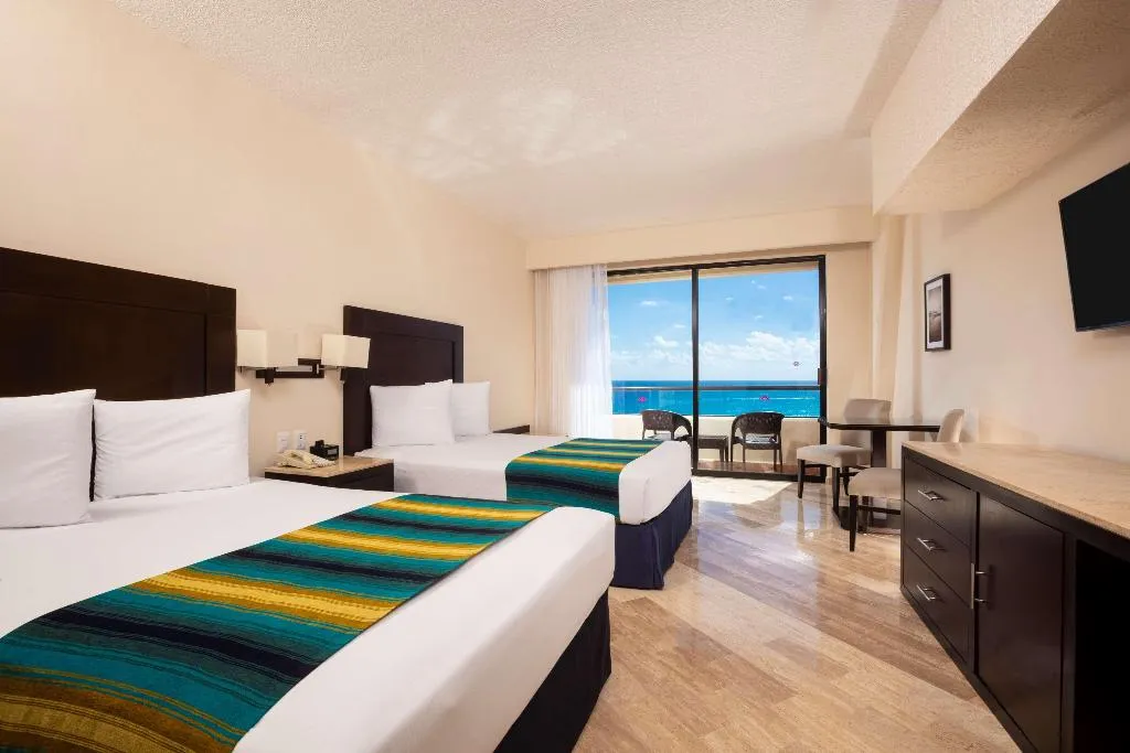 Room, Crown Paradise Club Cancun All Inclusive, Cancun Area