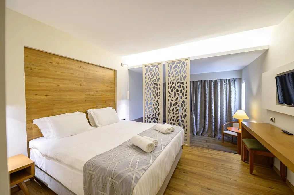 Room GARDEN VIEW WITH BALCONY Room, Olympion Asty Hotel, Kalamata