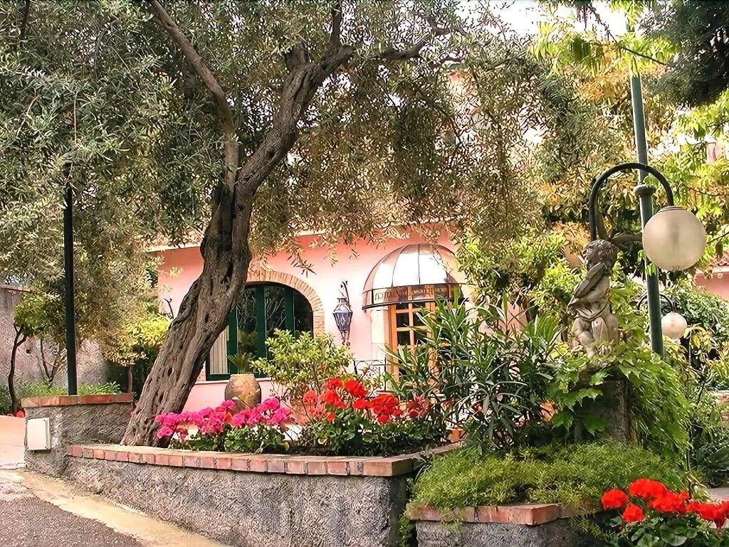 General view, Villa Sirina, Taormina