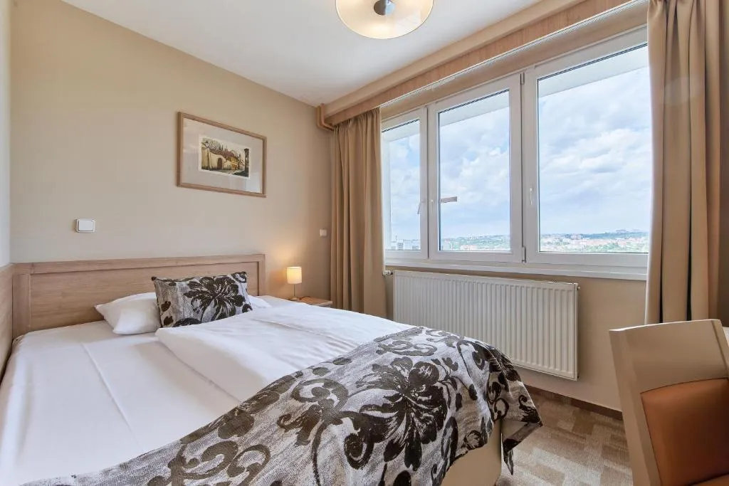 SINGLE BASIC Room, Wellness Hotel Step, Prague