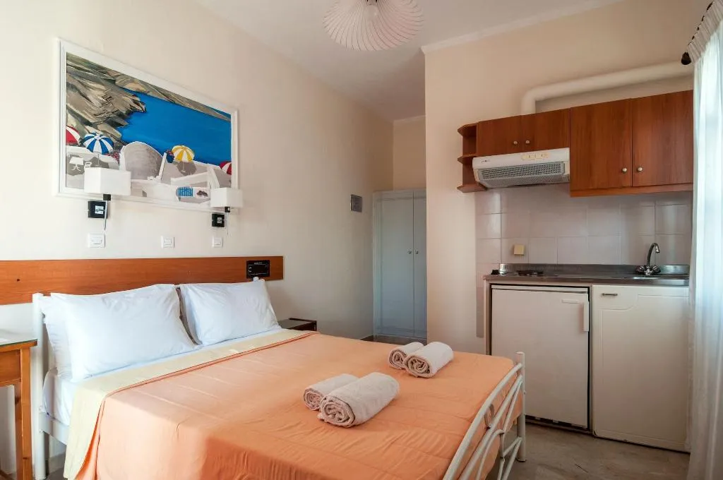 Room, Holiday Beach Resort, Santorini