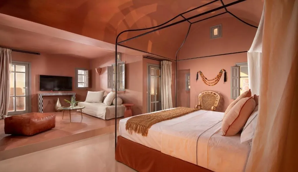 SUITE WITH JACUZZI Room, Terra Verde Oia By K&k, Santorini