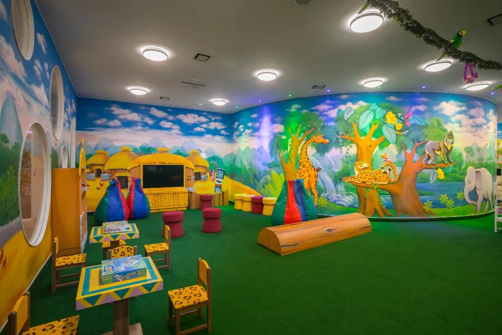 Sports and Entertainment, Leonardo Laura Beach And Splash Resort, Cyprus
