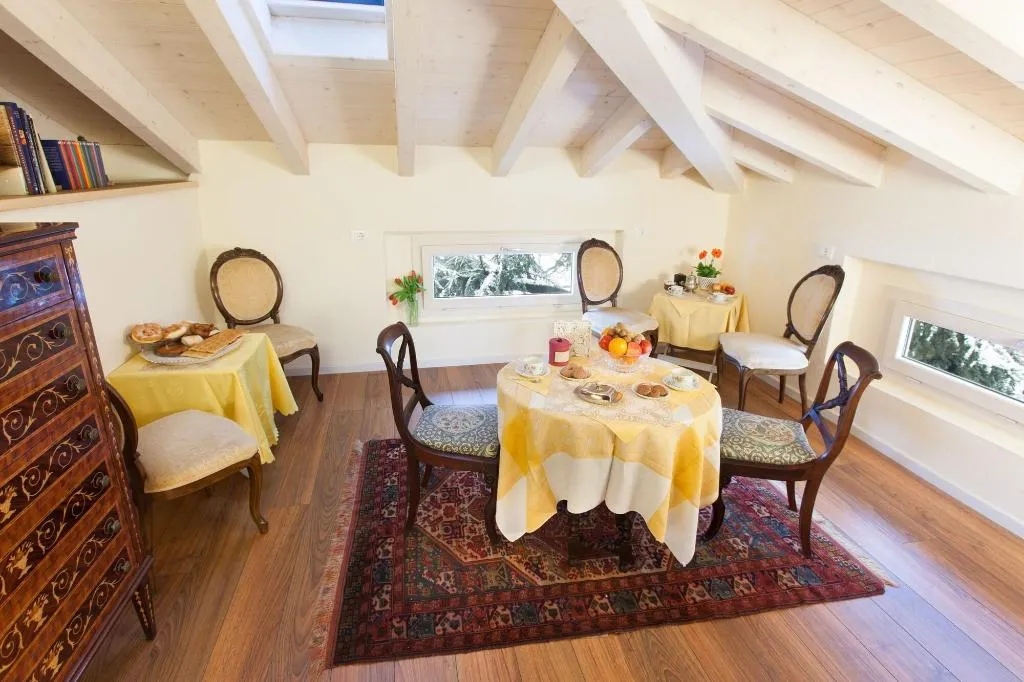 Restaurant, Bed And Breakfast Villa Laila, Milan