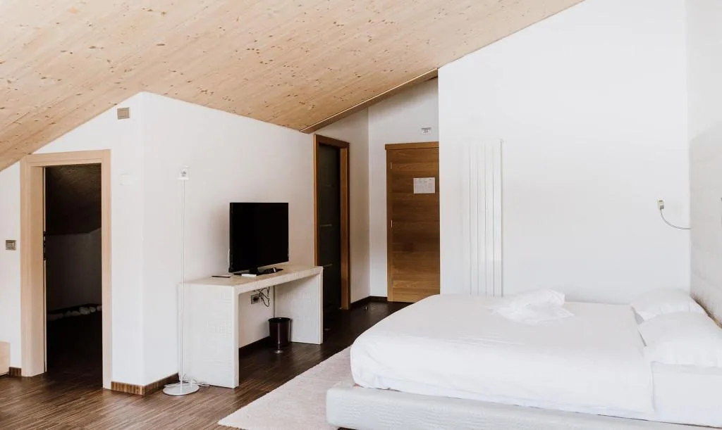 Room, Lac Salin Spa & Mountain Resort, Milan
