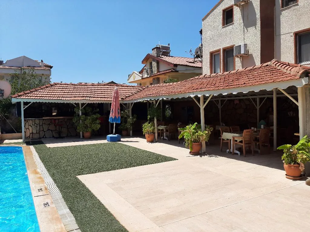 Pool, Everest Pansiyon, Dalaman
