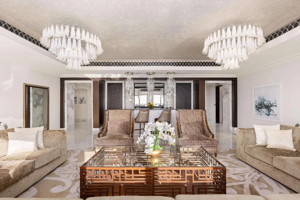 SUITE Presidential Room, Hilton Dubai Al Habtoor City, Dubai