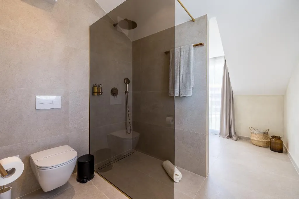 JUNIOR SUITE STANDARD Room, Hotel Aria, Split