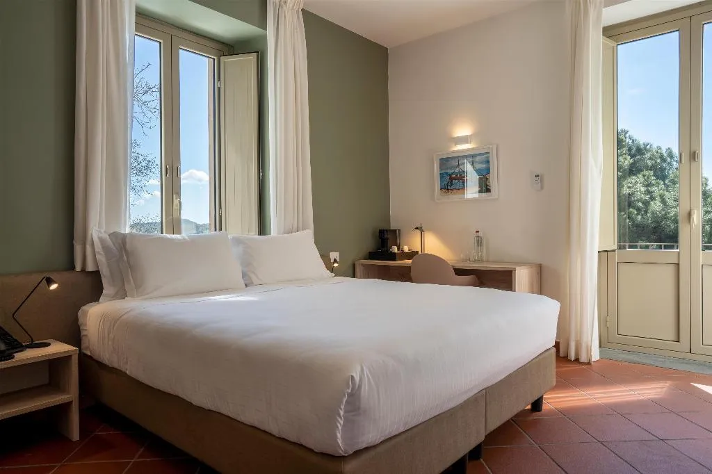 Room, Picciolo Etna Golf Resort & Spa, Curio Collection, Catania