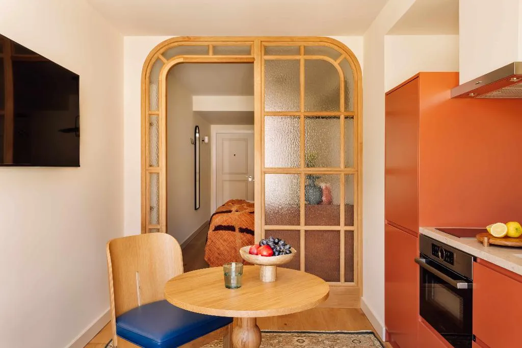 STUDIO KING SIZE BED Room, Locke De Santa Joana, Lisbon