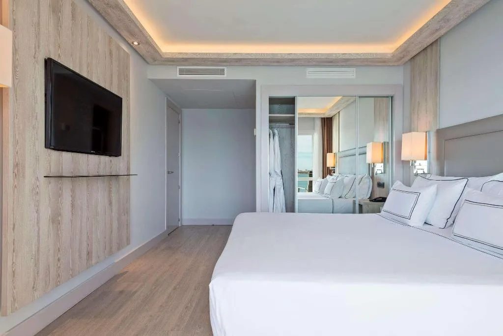 JUNIOR SUITE SEA VIEW Room, The Level Melia Alicante - Adults Only +18, Costa Blanca