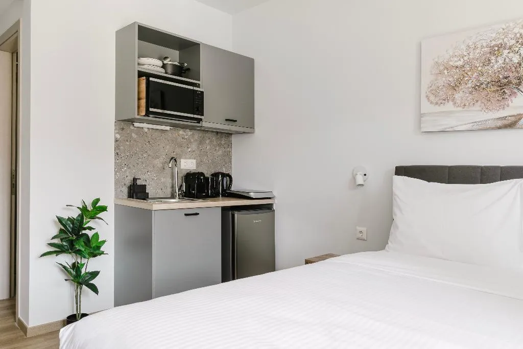 STUDIO STANDARD Room, B48 Athens Dafni, Athens