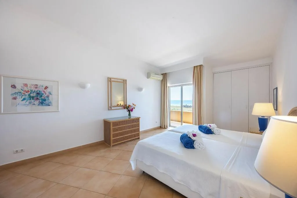 Room, Vila Palmeira, Algarve