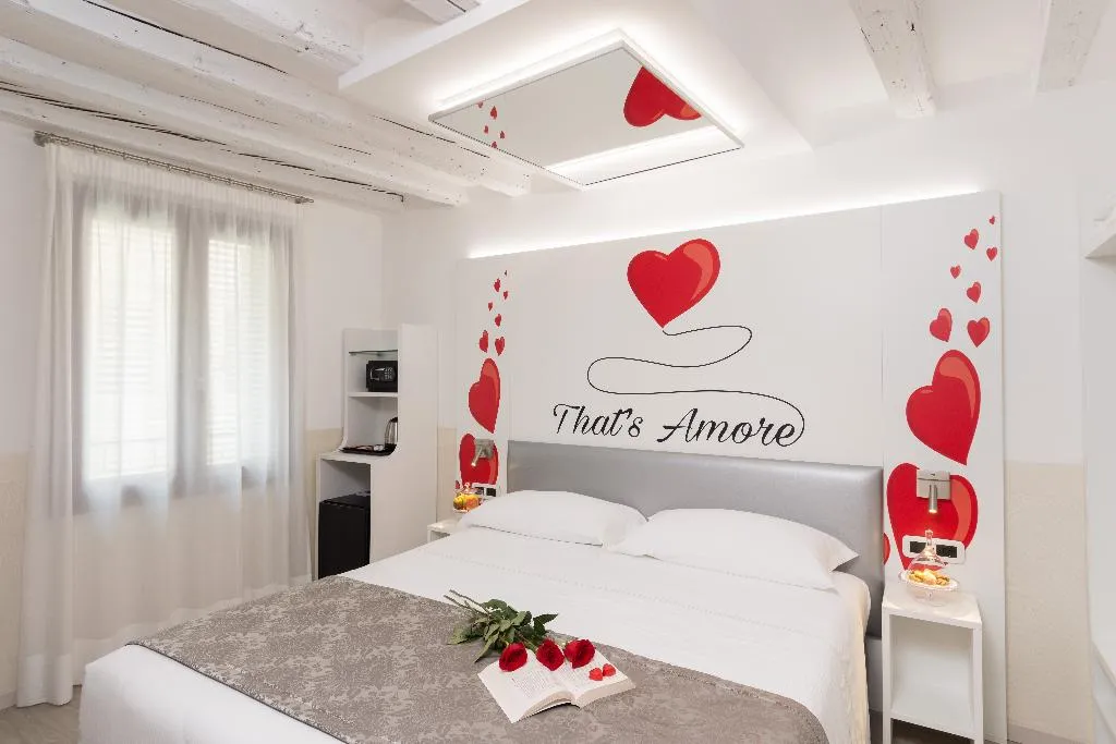 Double or Twin SUPERIOR Room, UNA HOTELS Ala Venezia - Adults +16, Venice