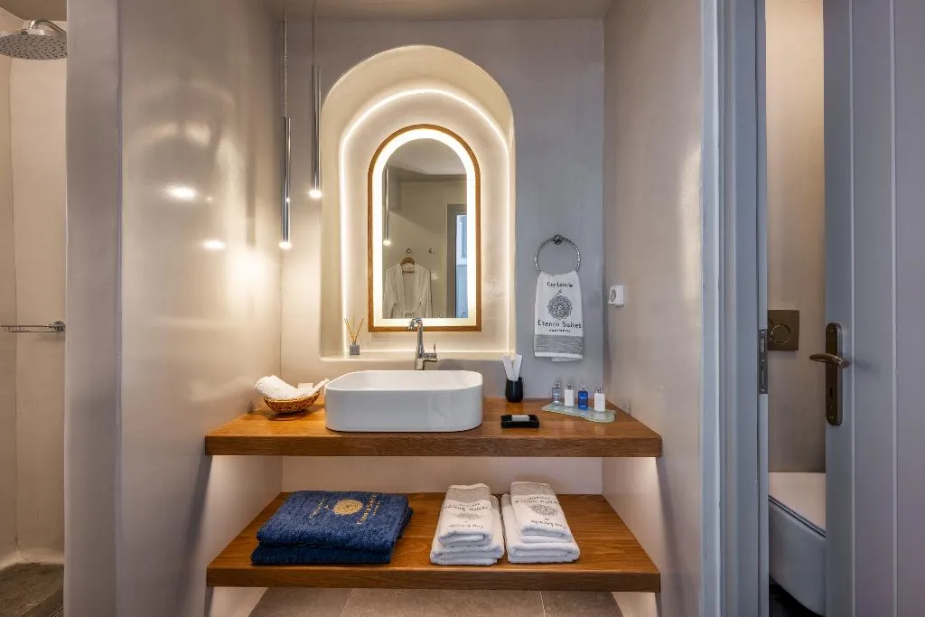 SUITE WITH PRIVATE POOL Room, Eteoro Suites, Santorini