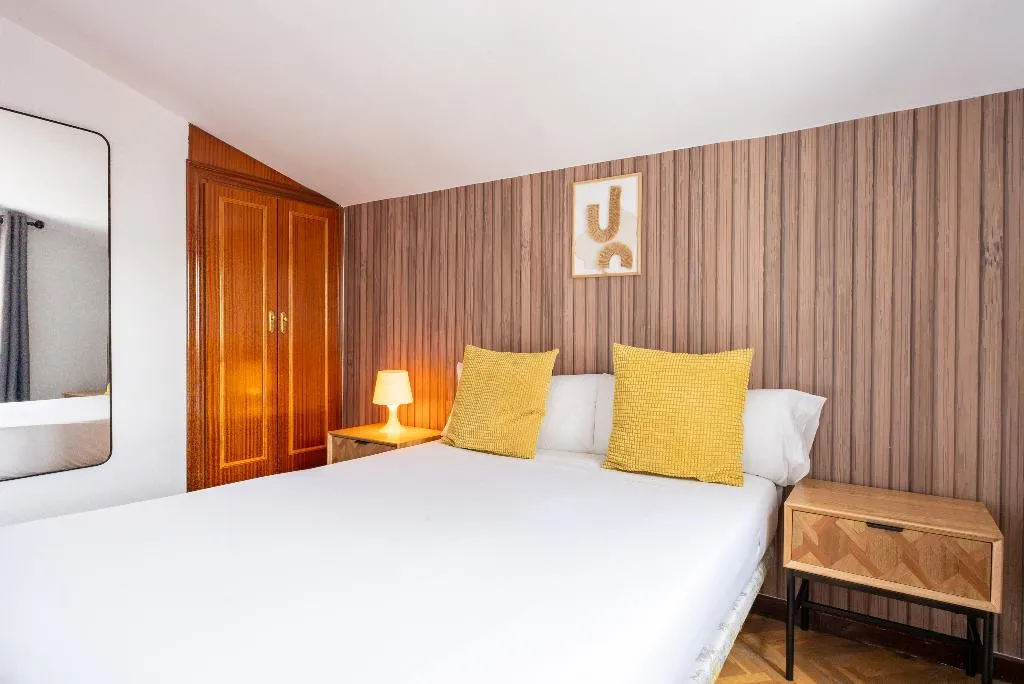 APARTMENT CAPACITY 4 Room, Smartr Chueca, Madrid