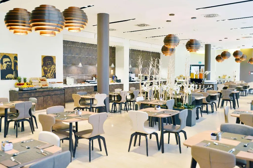 Restaurant, Hilton Garden Inn Milan North, Milan