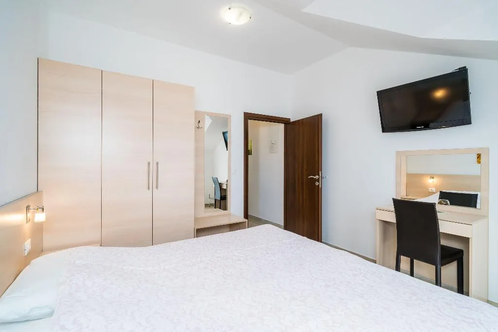 APARTMENT TWO BEDROOMS WITH TERRACE Room, Villa Samba, Dubrovnik