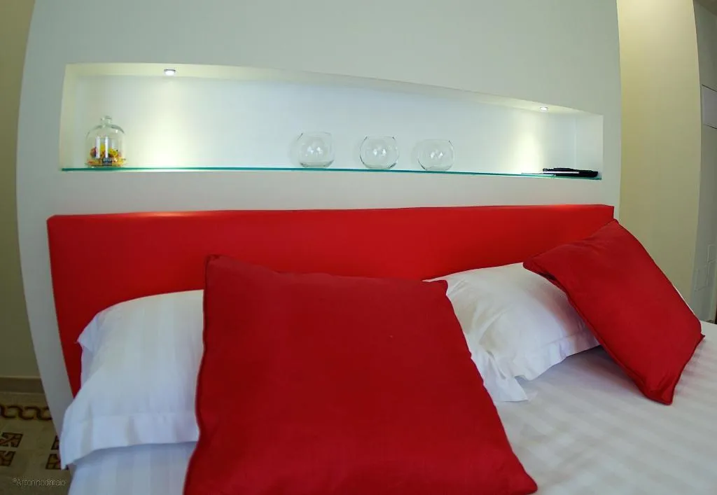 Room, Il Giardino Segreto, Naples